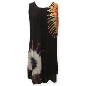 NWT CARRÉ NOIR Scoop Neck Sleeveless Floral Print Dress
